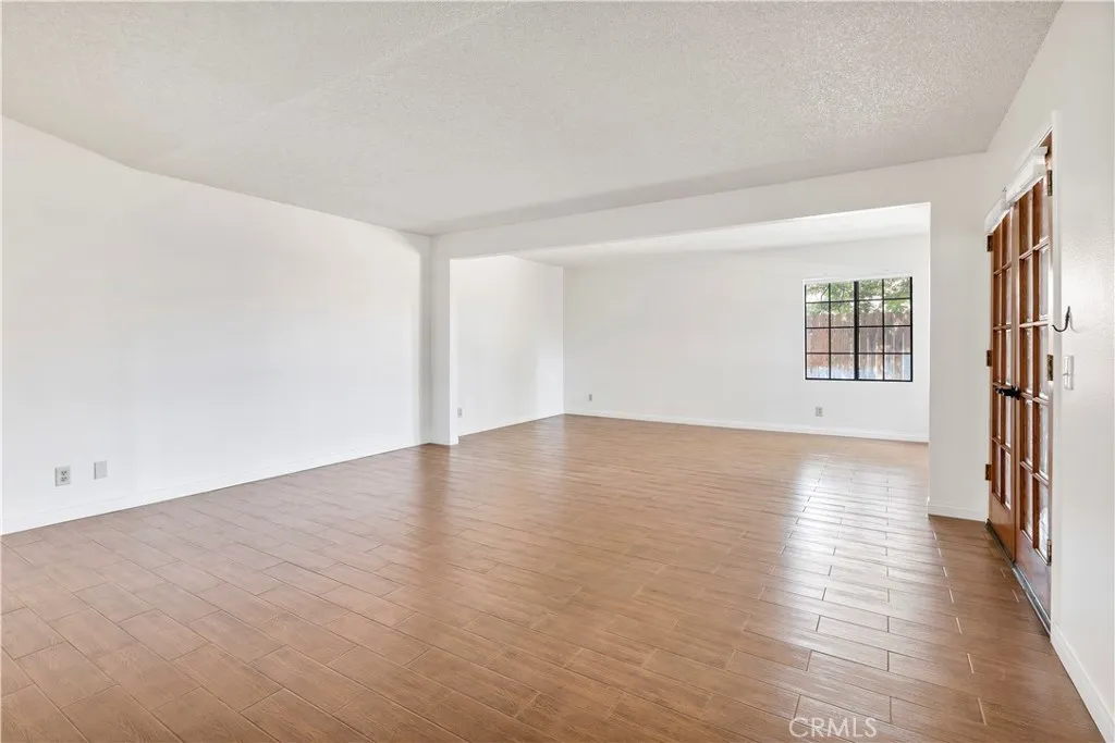 25187 Lincoln Avenue, Hemet, California 92544 home-pic-22